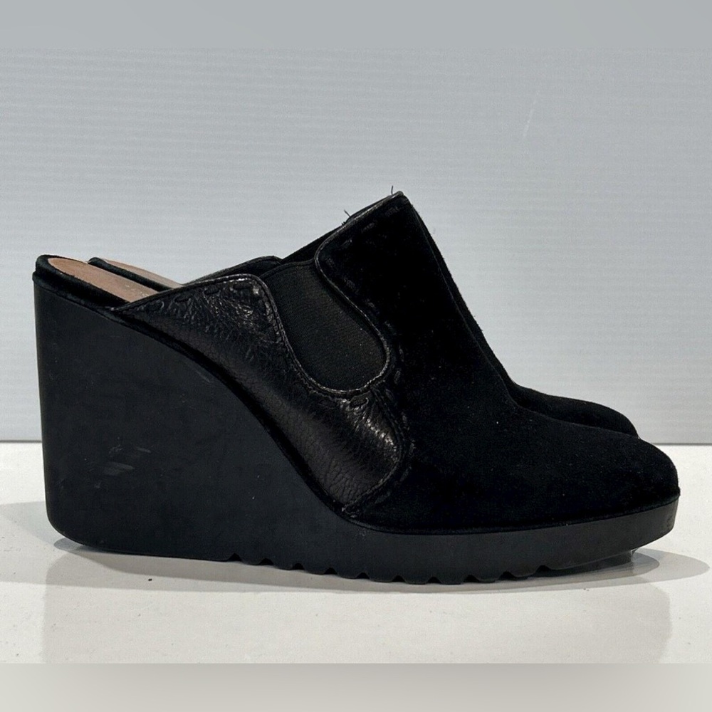 Donald Pliner Ingrid Black Suede Leather Wedge Heels Slip On’s Shoes, size 8